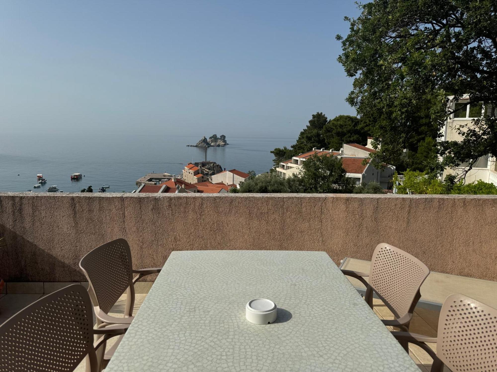 Apartments Mandarina Garden Petrovac Exteriör bild