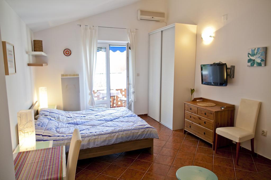 Apartments Mandarina Garden Petrovac Rum bild