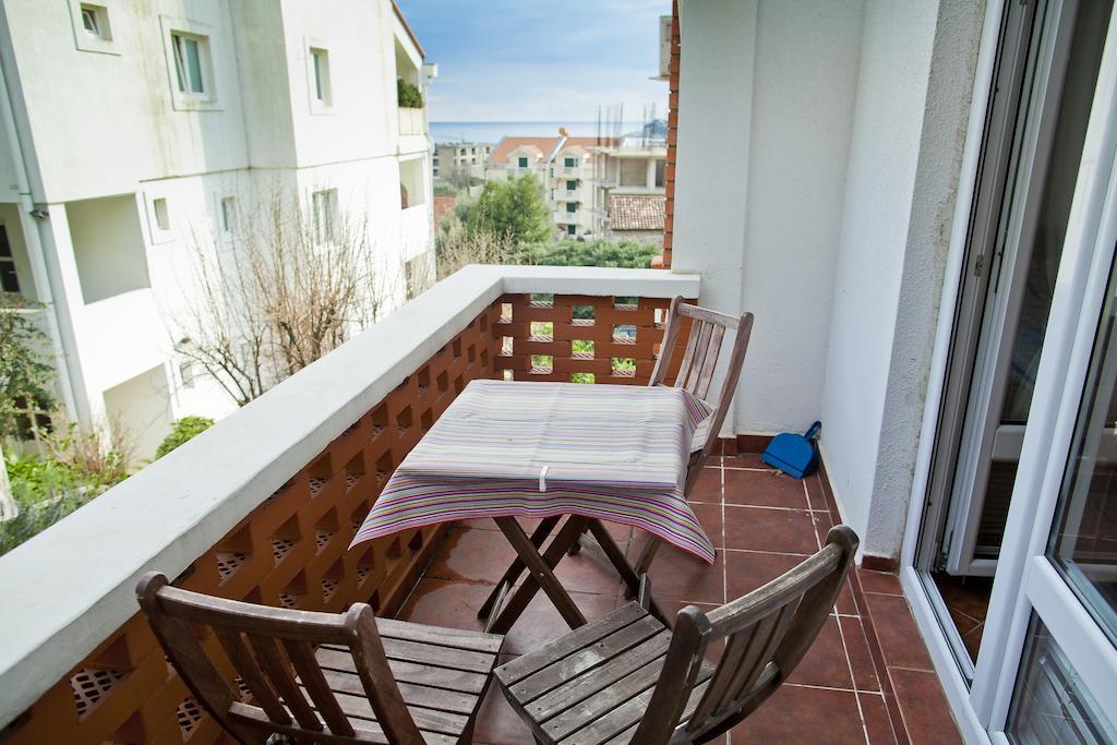 Apartments Mandarina Garden Petrovac Rum bild