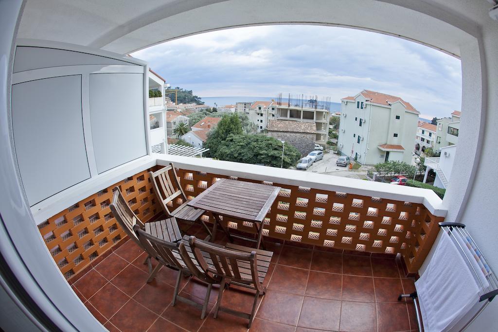 Apartments Mandarina Garden Petrovac Rum bild